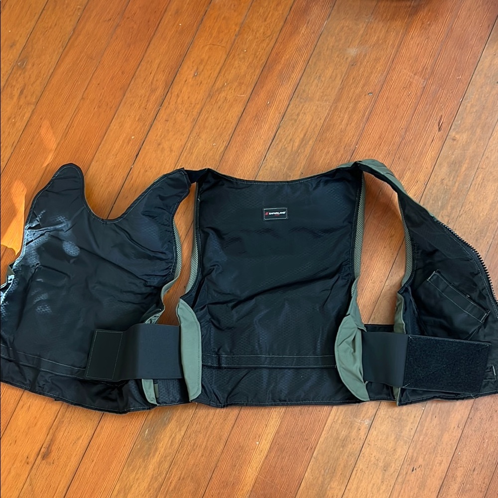 Men's Tactical Safariland Armor Field Vest - Olive Green - Picture 3 of 5